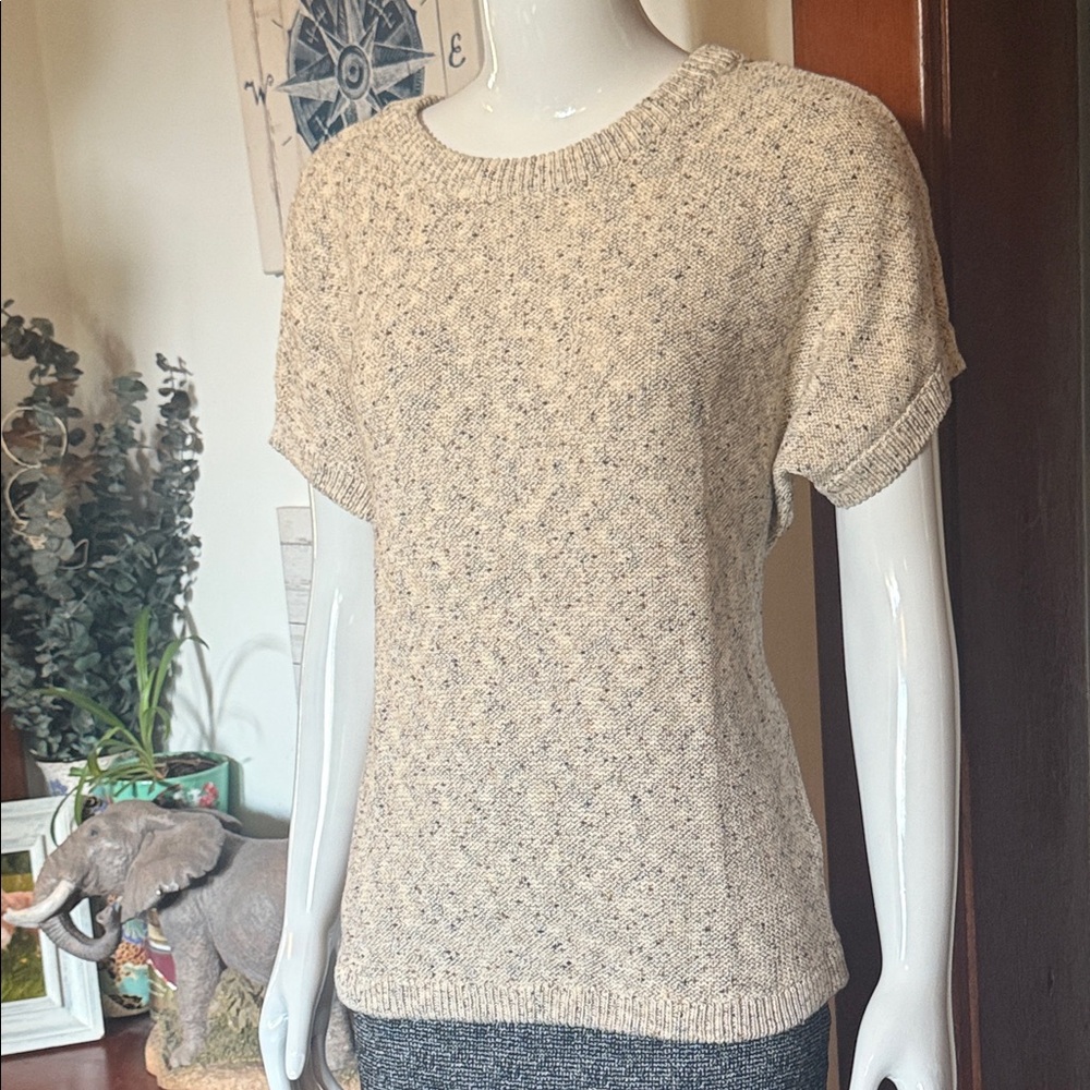 NWT northern reflections size small Beige Knit Short Sleeve Sweater